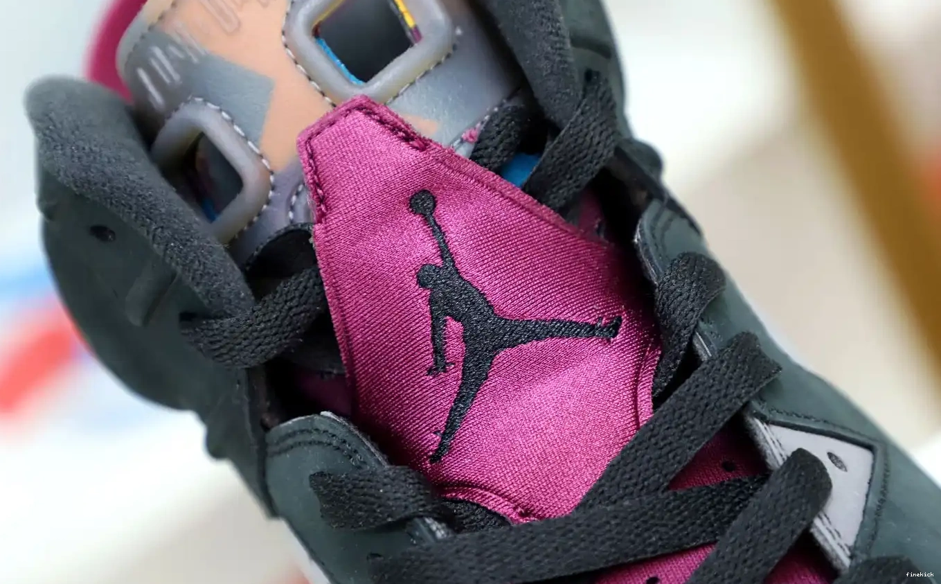 6 RETRO AIR BORDEAUX JORDAN 0512